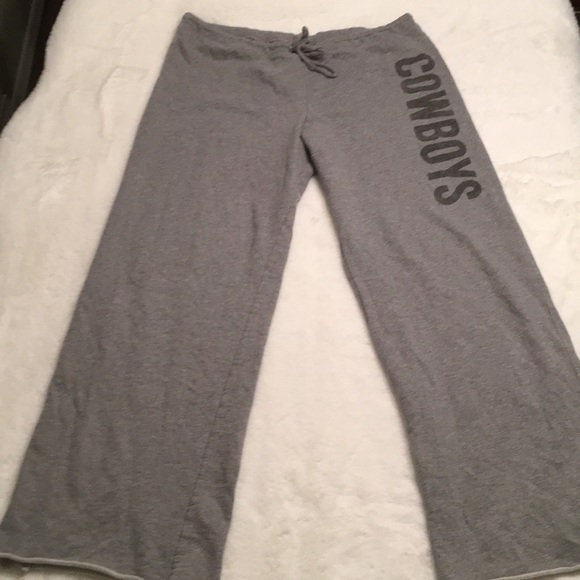 Pants - ♥️ Jones & Mitchell Cowboys sweats size XL Pants - ♥️ Jones & Mitchell Cowboys sweats size XL